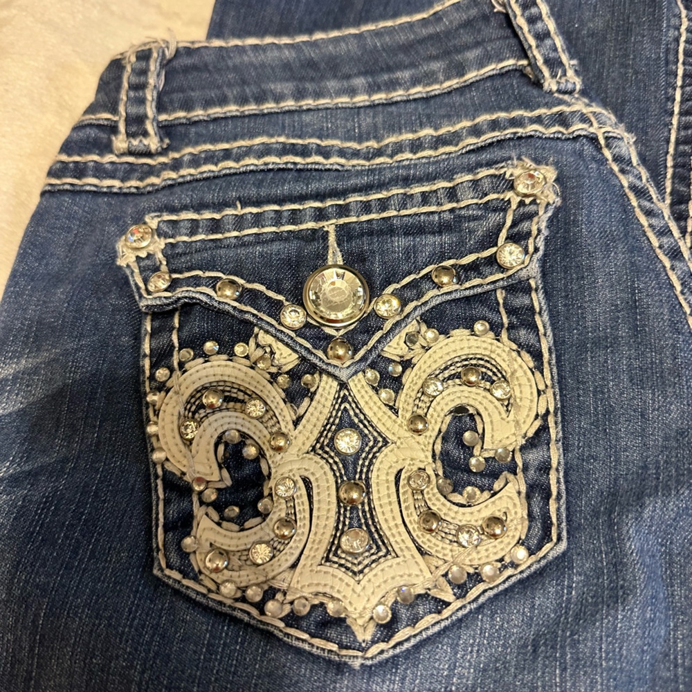LA idol jeans